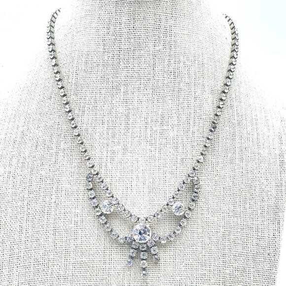 D'vers NY Jewelry - D'VERS NY Rhinestone Swag Bow Necklace Silver Tone Glam Bling Sparkle Holiday